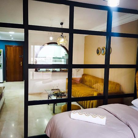 Nouveau Appartement Au Plein Centre-Ville En Face Hilton Tanger Kültér fotó