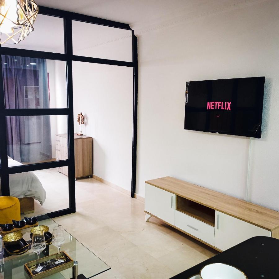 Nouveau Appartement Au Plein Centre-Ville En Face Hilton Tanger Kültér fotó