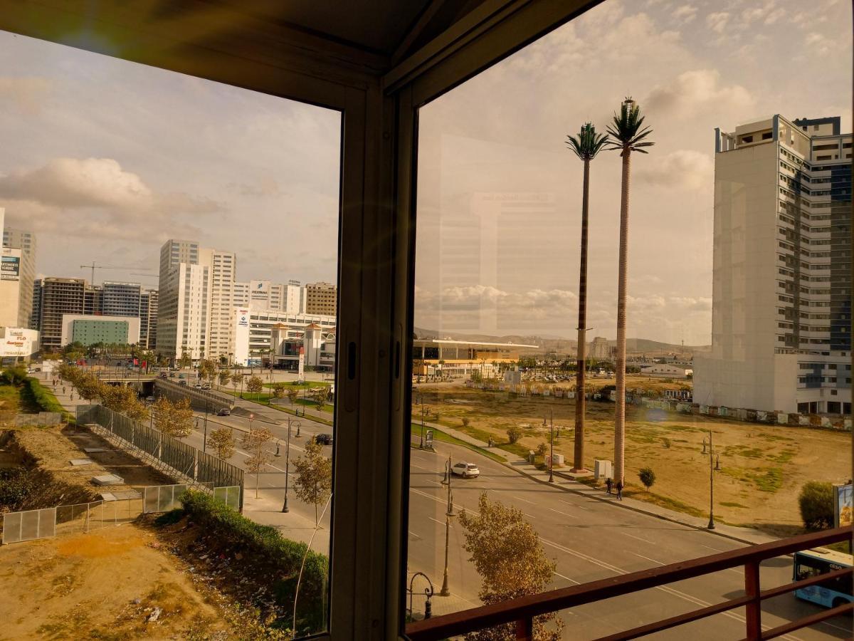 Nouveau Appartement Au Plein Centre-Ville En Face Hilton Tanger Kültér fotó